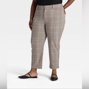 Women's High-Rise Straight Leg Trousers - Ava & Viv™ Gray Plaid
17